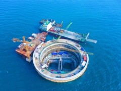 海南昌江核電二期工程盾構(gòu)機通過海上圍堰接收！